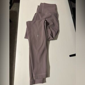 Lululemon Wunder Train Size 8
